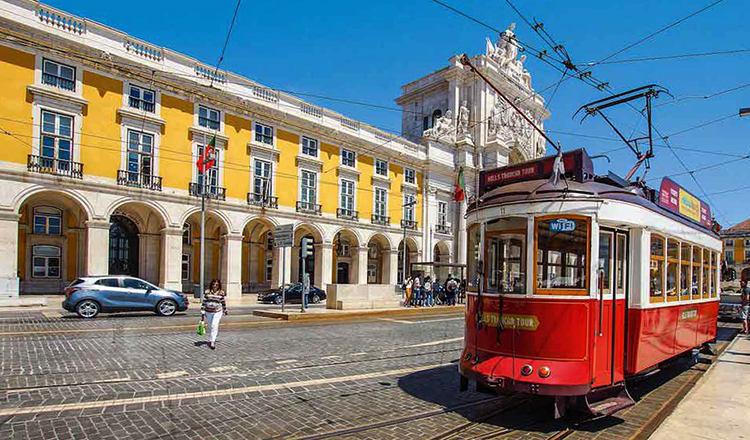 Улица в Лиссабоне