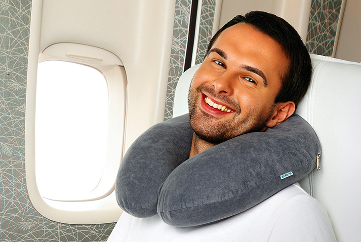 Ортопедическая подушка в самолете